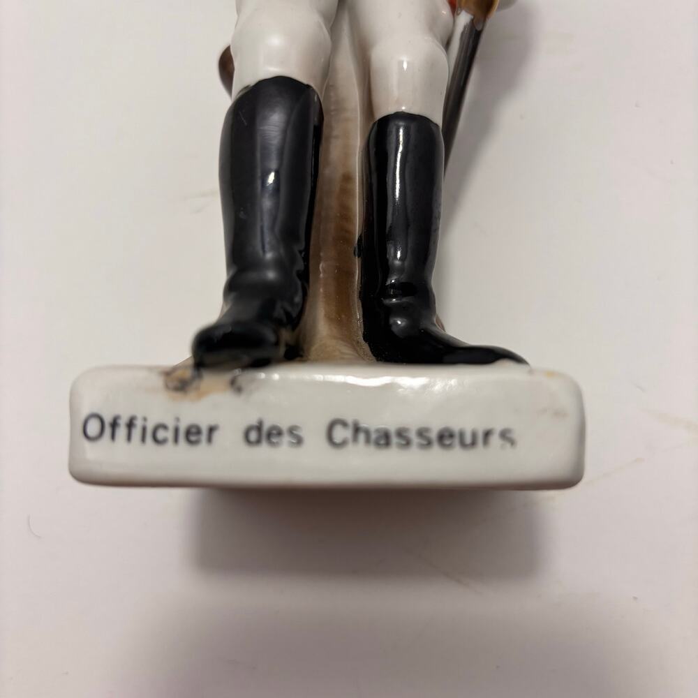 Napoleonic Military Figurine - Officier des Chasseurs Made in Italy 9 inches - Picture 3 of 11